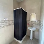 Δωμάτια σε οικογενειακή κατοικία R3 Single With Shared Bathroom *